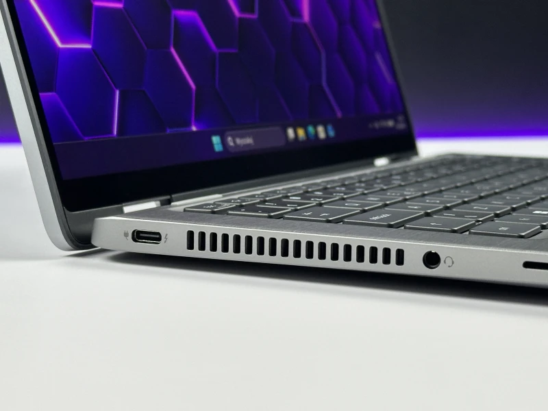 Dell Latitude 7330 2in1 - i5-1245U, 13.3" FHD dotykowy. Biznesowy laptop z LTE, Smart Card i czytnikiem linii papilarnych – idealny do pracy mobilnej.
