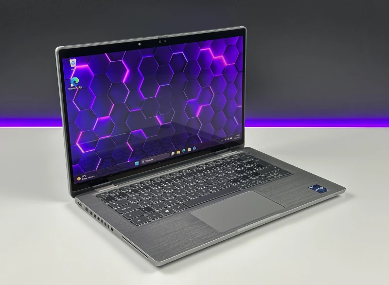 Dell Latitude 7330 2in1 - i5-1245U, 13.3" FHD dotykowy. Biznesowy laptop z LTE, Smart Card i czytnikiem linii papilarnych – idealny do pracy mobilnej.