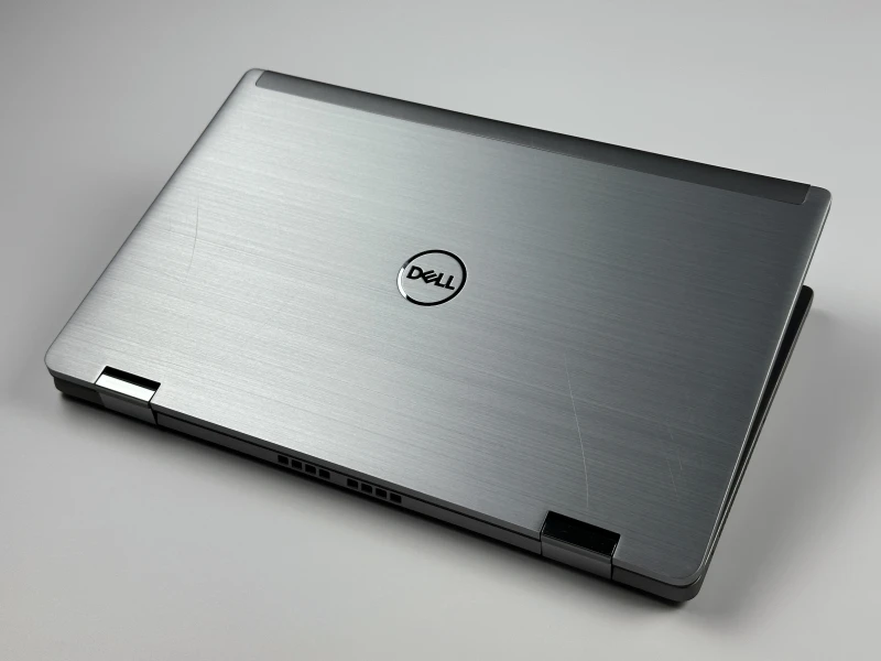 Dell Latitude 7330 2in1 - i5-1245U, 13.3" FHD dotykowy. Biznesowy laptop z LTE, Smart Card i czytnikiem linii papilarnych – idealny do pracy mobilnej.