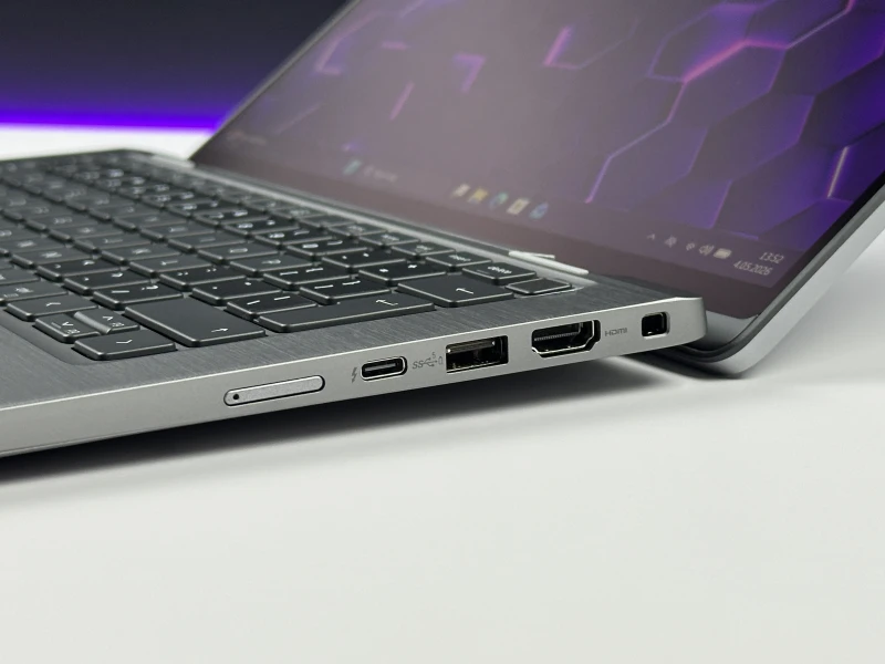 Dell Latitude 7330 2in1 - i5-1245U, 13.3" FHD dotykowy. Biznesowy laptop z LTE, Smart Card i czytnikiem linii papilarnych – idealny do pracy mobilnej.