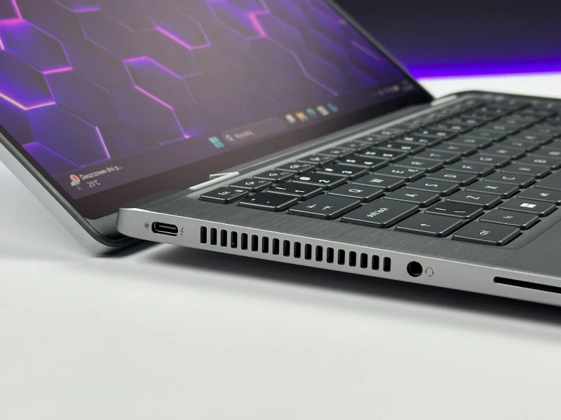 Dell Latitude 7330 2in1 - i5-1245U, 13.3" FHD dotykowy. Biznesowy laptop z LTE, Smart Card i czytnikiem linii papilarnych – idealny do pracy mobilnej.