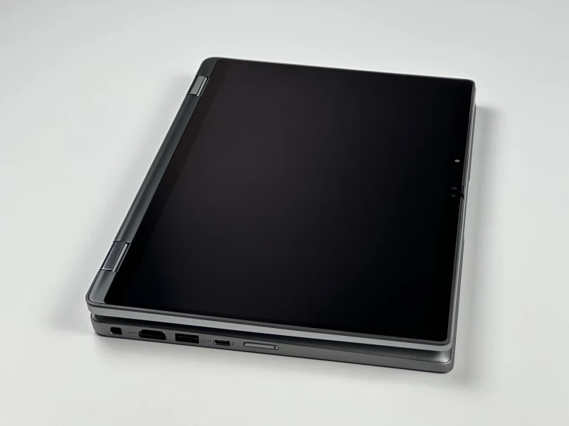 Dell Latitude 7330 2in1 - i5-1245U, 13.3" FHD dotykowy. Biznesowy laptop z LTE, Smart Card i czytnikiem linii papilarnych – idealny do pracy mobilnej.