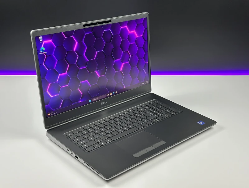 Dell Precision 7760 - i9-11950H, ekran 17.3" 4K UHD 120Hz, RTX A4000. Wydajna stacja robocza do CAD i 3D, stworzona do zaawansowanej pracy.