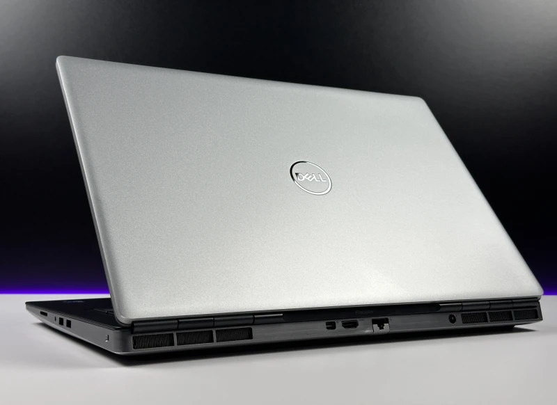 Dell Precision 7760 - i9-11950H, ekran 17.3" 4K UHD 120Hz, RTX A4000. Wydajna stacja robocza do CAD i 3D, stworzona do zaawansowanej pracy.