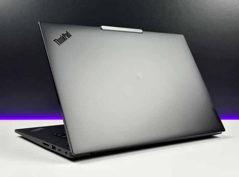 Lenovo ThinkPad P1 Gen 7 procesor Ultra 9 185H, 64GB CAMM2, RTX 2000 Ada, 16" FHD+ – topowa mobilna stacja robocza z Wi-Fi 7 i klawiaturą US.