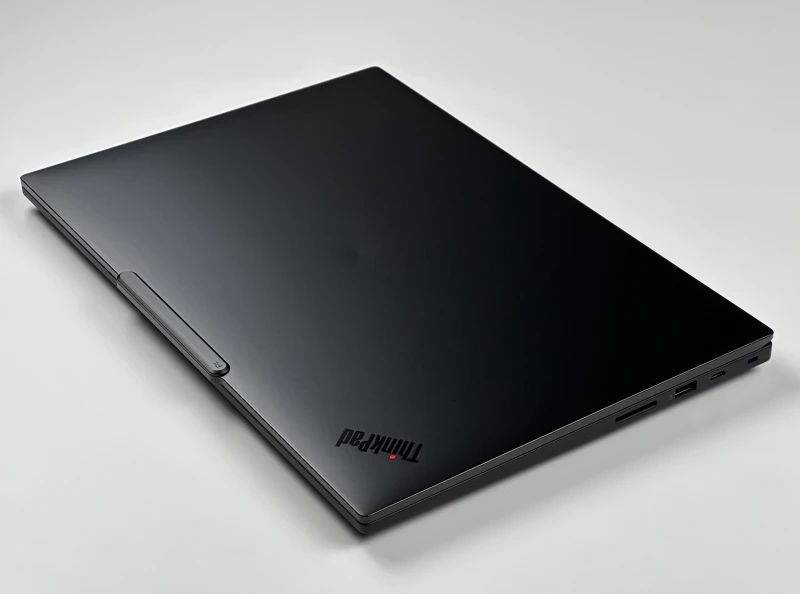 Lenovo ThinkPad P1 Gen 7 procesor Ultra 9 185H, 64GB CAMM2, RTX 2000 Ada, 16" FHD+ – topowa mobilna stacja robocza z Wi-Fi 7 i klawiaturą US.