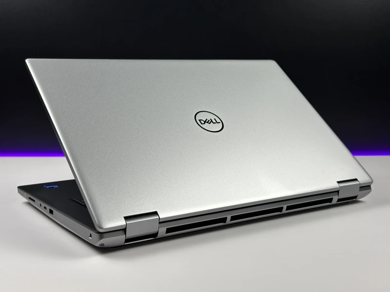 Dell Precision 7770 - i7-12850HX, 17.3" FHD, RTX 3080 Ti (16GB!), pamięć DDR5. Topowa stacja robocza do 3D, CAD i wymagających projektów.