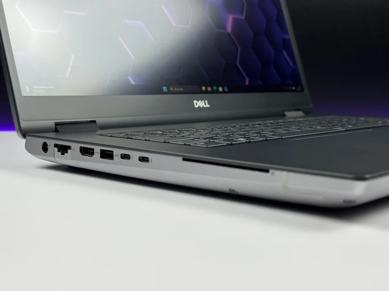 Dell Precision 7770 - i7-12850HX, 17.3" FHD, RTX 3080 Ti (16GB!), pamięć DDR5. Topowa stacja robocza do 3D, CAD i wymagających projektów.