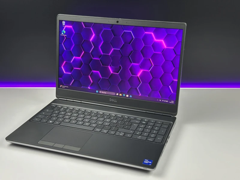 Dell Precision 7560 - mobilna moc zamknięta w solidnej obudowie – i7-11850H, RTX A3000 i ekran FHD dla tych, którzy pracują na najwyższym poziomie.