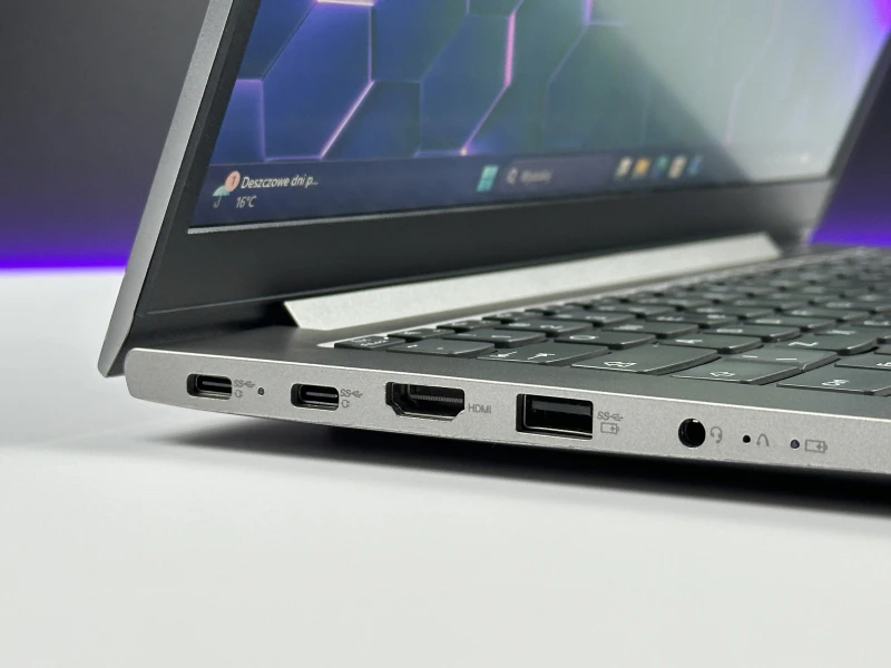 Lenovo ThinkBook 14 G3 ACL - procesor Ryzen 7 5700U, 36GB/512GB – wydajny laptop biznesowy z Radeon Graphics i czytnikiem linii papilarnych.