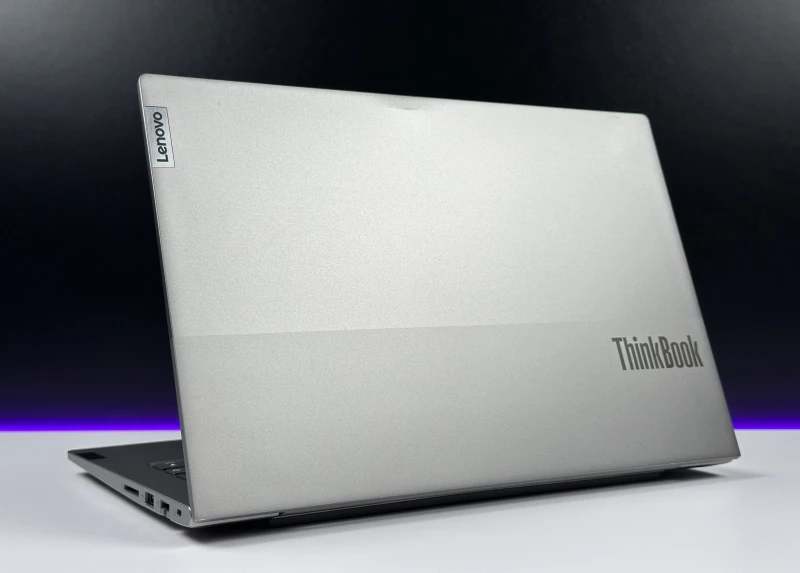 Lenovo ThinkBook 14 G3 ACL - procesor Ryzen 7 5700U, 36GB/512GB – wydajny laptop biznesowy z Radeon Graphics i czytnikiem linii papilarnych.
