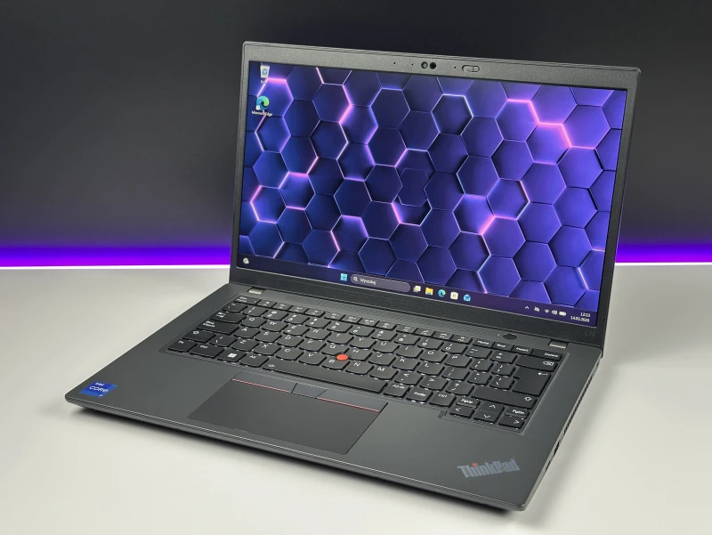 Lenovo ThinkPad L14 Gen 4 - nowoczesny laptop biznesowy z wydajnym procesorem Intel 13. generacji, idealny do pracy biurowej i mobilnej.