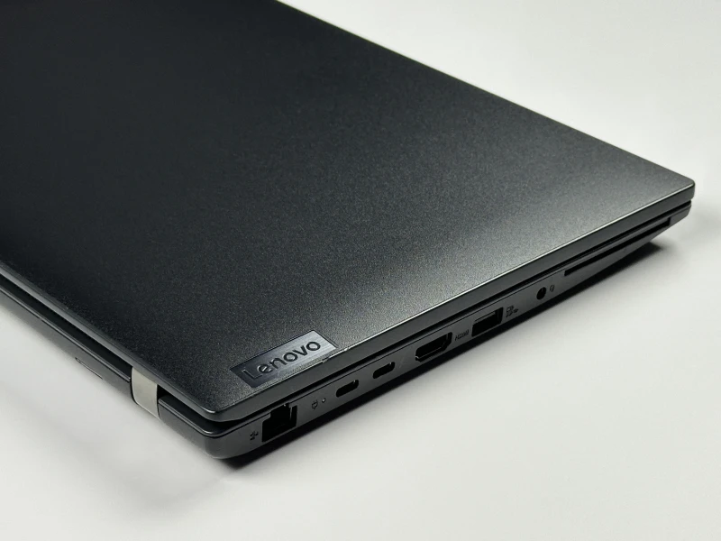 Lenovo ThinkPad L14 Gen 4 - nowoczesny laptop biznesowy z wydajnym procesorem Intel 13. generacji, idealny do pracy biurowej i mobilnej.