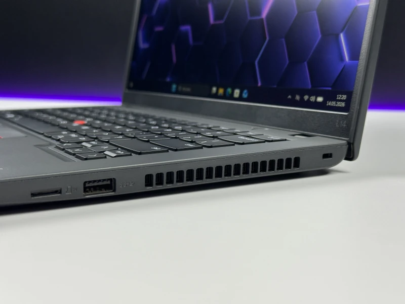Lenovo ThinkPad L14 Gen 4 z i7-1365U, FHD i klawiaturą PL QWERTY – wydajność, wygoda i niezawodność w pracy i codziennym użytkowaniu.