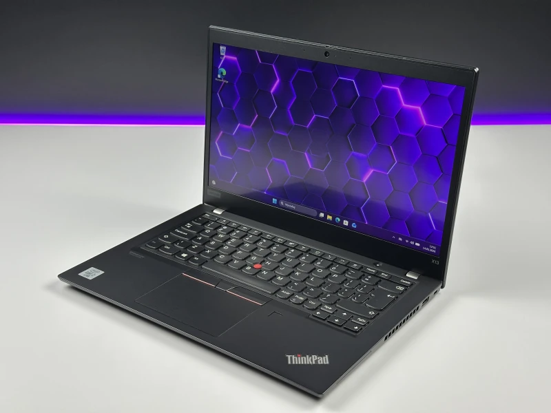 Lenovo ThinkPad X13 Gen 1 i7-10610U, 16GB RAM, dotykowy ekran 13,3" FHD   – kompaktowy laptop biznesowy do pracy mobilnej i codziennej.