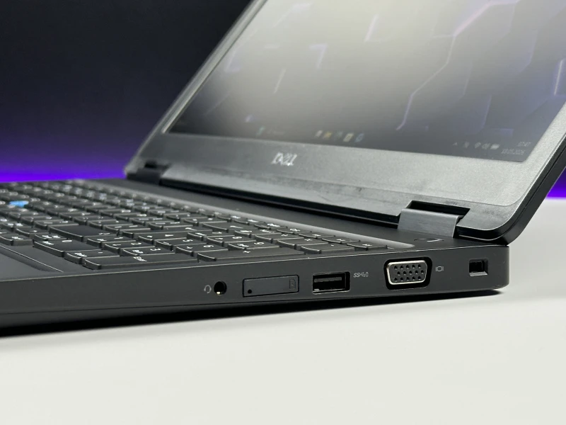 Dell Latitude 5590 - i5-8350U, 15.6", modem LTE. Uniwersalny laptop biznesowy do pracy z dedykowaną grafiką i szerokimi możliwościami łączności.