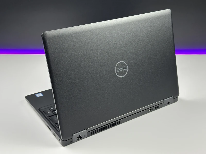 Dell Latitude 5590 - i5-8350U, 15.6", modem LTE. Uniwersalny laptop biznesowy do pracy z dedykowaną grafiką i szerokimi możliwościami łączności.