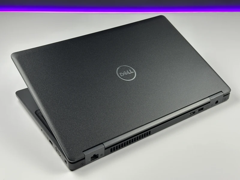 Dell Latitude 5590 - i5-8350U, 15.6", modem LTE. Uniwersalny laptop biznesowy do pracy z dedykowaną grafiką i szerokimi możliwościami łączności.