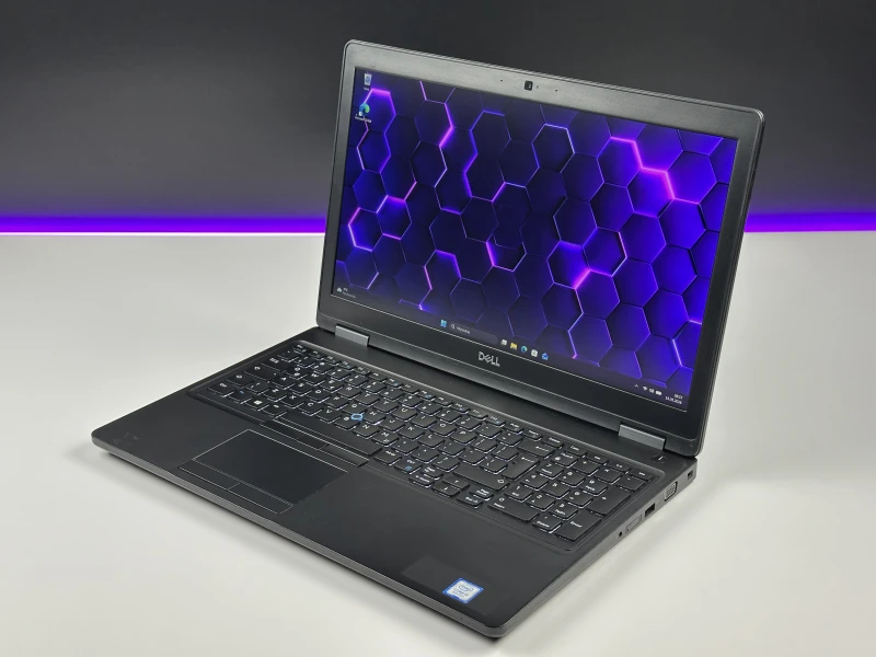 Dell Latitude 5590 - i5-8350U, 15.6", modem LTE. Uniwersalny laptop biznesowy do pracy z dedykowaną grafiką i szerokimi możliwościami łączności.