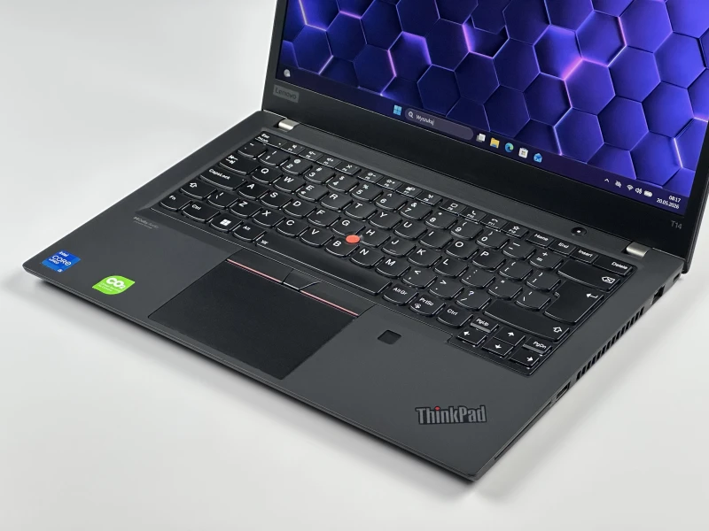Lenovo ThinkPad T14 Gen 2 i5-1145G7, 14" FHD – biznesowy laptop do pracy biurowej i mobilnej, zapewniający stabilność i komfort użytkowania.