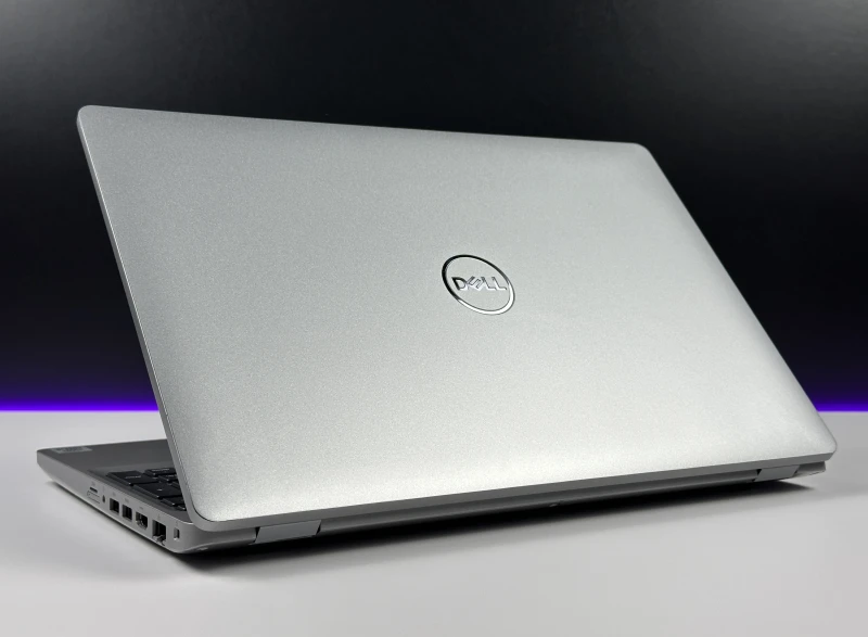 Dell Precision 3551 z i9-10885H i Quadro P620 (4 GB). Laptop biznesowy 15,6” FHD - do CAD, projektów 3D i wymagających aplikacji technicznych.