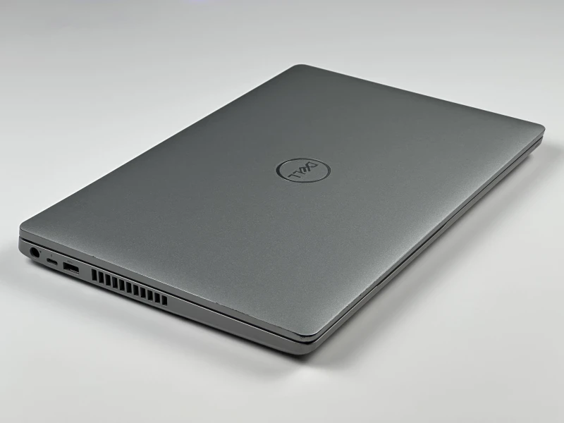 Dell Precision 3551 z i9-10885H i Quadro P620 (4 GB). Laptop biznesowy 15,6” FHD - do CAD, projektów 3D i wymagających aplikacji technicznych.