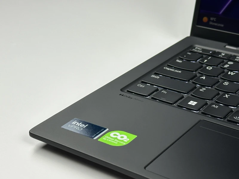 ThinkPad X1 Carbon Gen 12 z Ultra 7 165U, 64GB RAM i LTE zapewnia stały internet z karty SIM. Smukły laptop biznesowy 14” FHD+, klawiatura US. ThinkPad X1 Carbon Gen 12 z Ultra 7 165U, 64GB RAM i LTE zapewnia stały internet z karty SIM. Smukły laptop biznesowy 14” FHD+, klawiatura US.