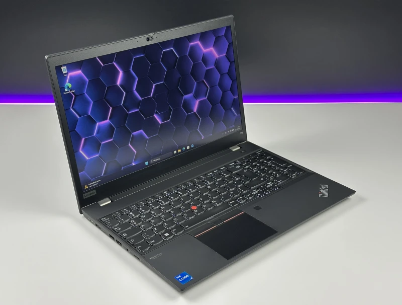 Lenovo ThinkPad T15 Gen 2 z i5-1135G7, ekran FHD 15.6", modem LTE. Laptop biznesowy z energooszczędnym procesorem Intel 11. generacji.