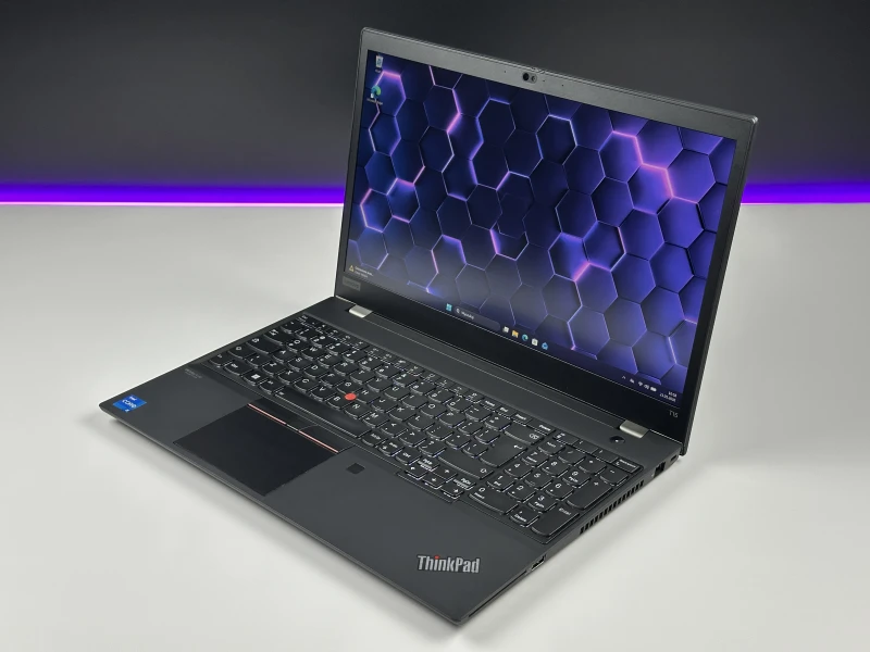 Lenovo ThinkPad T15 Gen 2 z i5-1135G7, ekran FHD 15.6", modem LTE. Laptop biznesowy z energooszczędnym procesorem Intel 11. generacji.