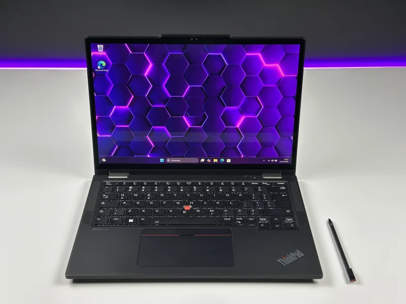 Lenovo ThinkPad X13 Yoga Gen 4 - i5-1345U, 13.3" FHD+ dotyk, modem LTE i rysik w obudowie. Mobilny laptop 2w1 do pracy, notatek i podróży.