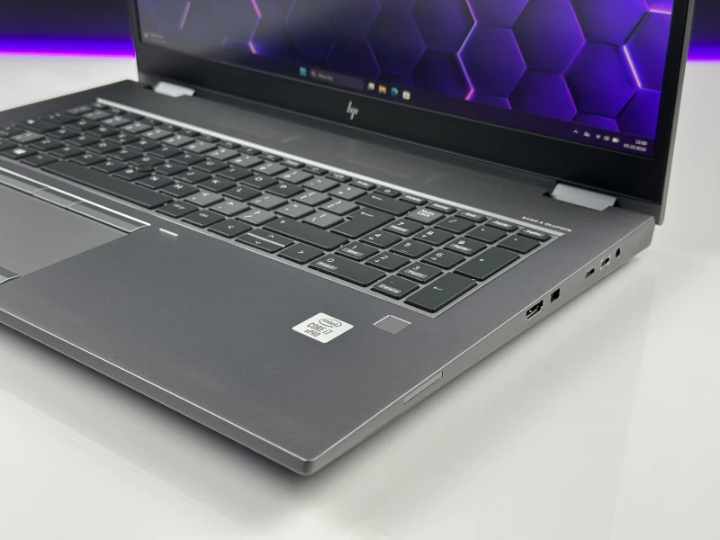 HP ZBook Fury 17 G7 i7-10850H, ekran 17.3", RTX 5000 (16GB). Profesjonalna stacja robocza do renderingu, CAD i zaawansowanej pracy graficznej.