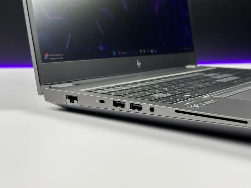HP ZBook Fury 15 G7 - i7-10850H, ekran 15.6" FHD Sure View, RTX 5000 (16GB). Wydajna stacja robocza do CAD, 3D i profesjonalnych projektów.