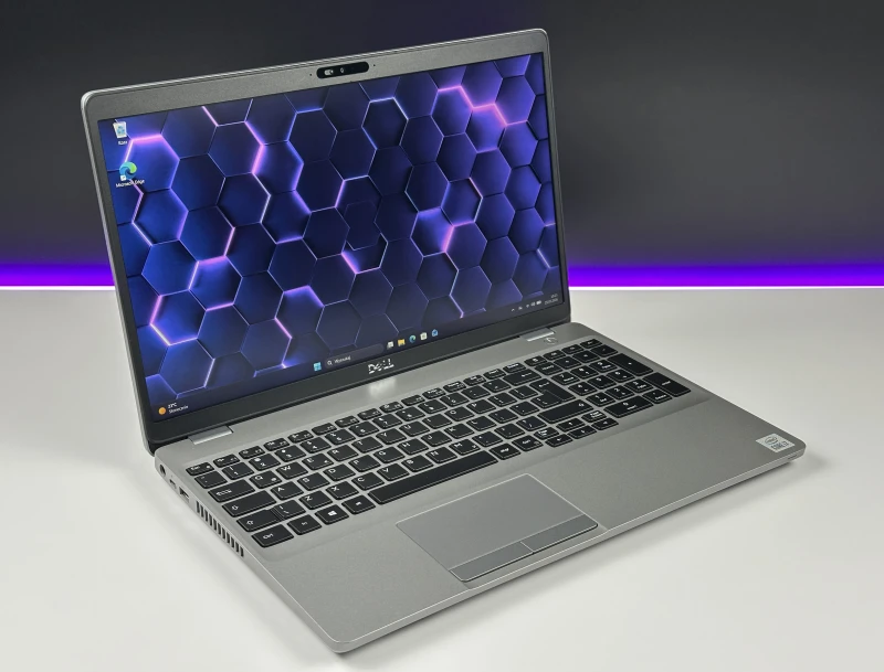 Dell Latitude 5510 – siła klasy biznes. Elegancki, szybki i niezawodny laptop z procesorem i7 - gotowy na intensywne wyzwania codzienności.
