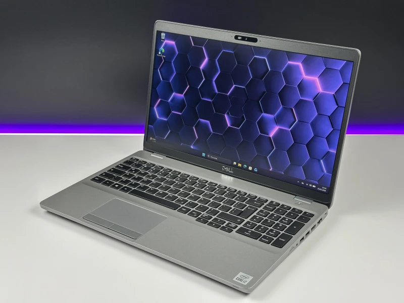 Dell Latitude 5510 – siła klasy biznes. Elegancki, szybki i niezawodny laptop z procesorem i7 - gotowy na intensywne wyzwania codzienności.