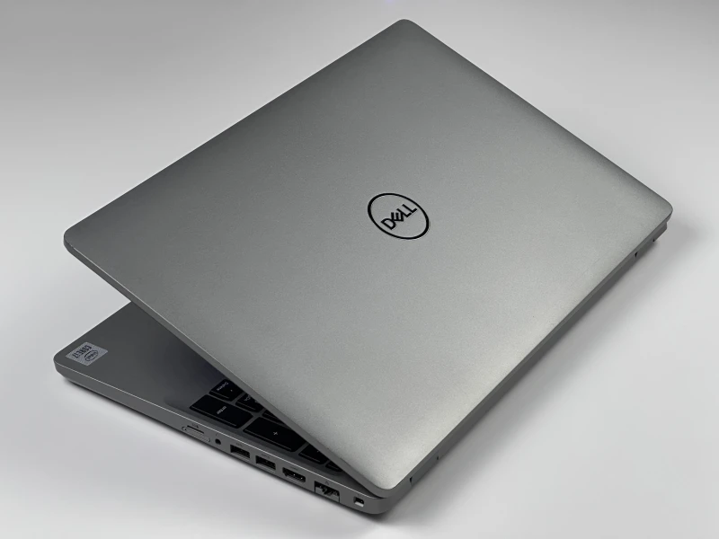 Dell Latitude 5510 – siła klasy biznes. Elegancki, szybki i niezawodny laptop z procesorem i7 - gotowy na intensywne wyzwania codzienności. Dell Latitude 5510 – siła klasy biznes. Elegancki, szybki i niezawodny laptop z procesorem i7 - gotowy na intensywne wyzwania codzienności.