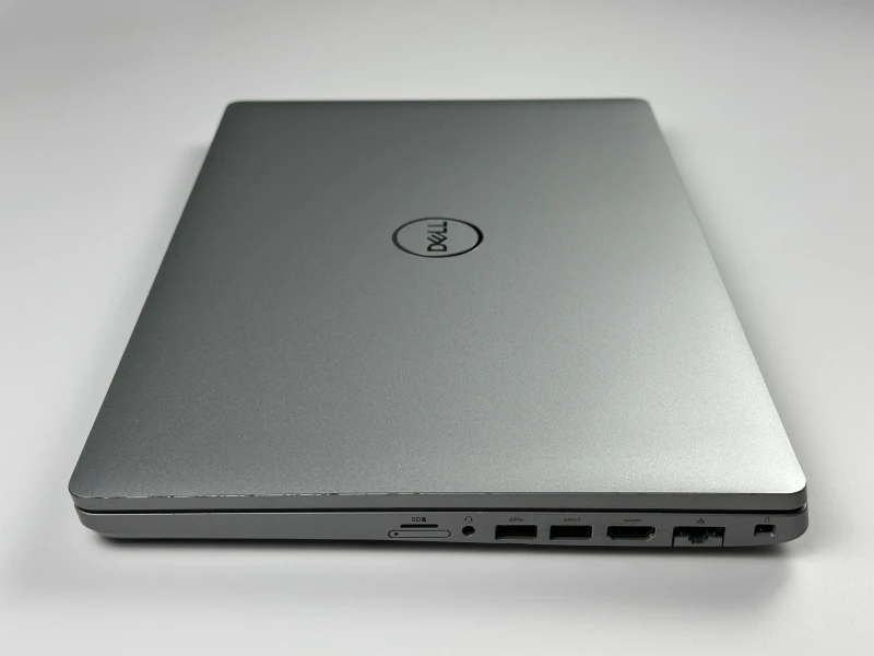Dell Latitude 5510 – siła klasy biznes. Elegancki, szybki i niezawodny laptop z procesorem i7 - gotowy na intensywne wyzwania codzienności.