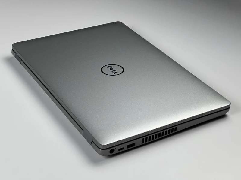 Dell Latitude 5510 – siła klasy biznes. Elegancki, szybki i niezawodny laptop z procesorem i7 - gotowy na intensywne wyzwania codzienności.