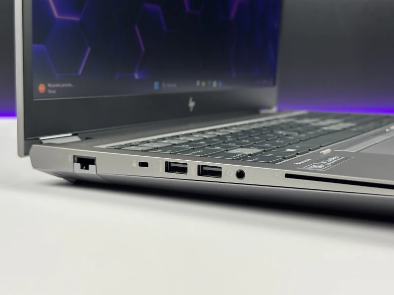 HP ZBook Fury 15 G7 - i7-10850H, ekran 15.6" FHD Sure View, RTX 5000 (16GB). Wydajna stacja robocza do CAD, 3D i profesjonalnych projektów.