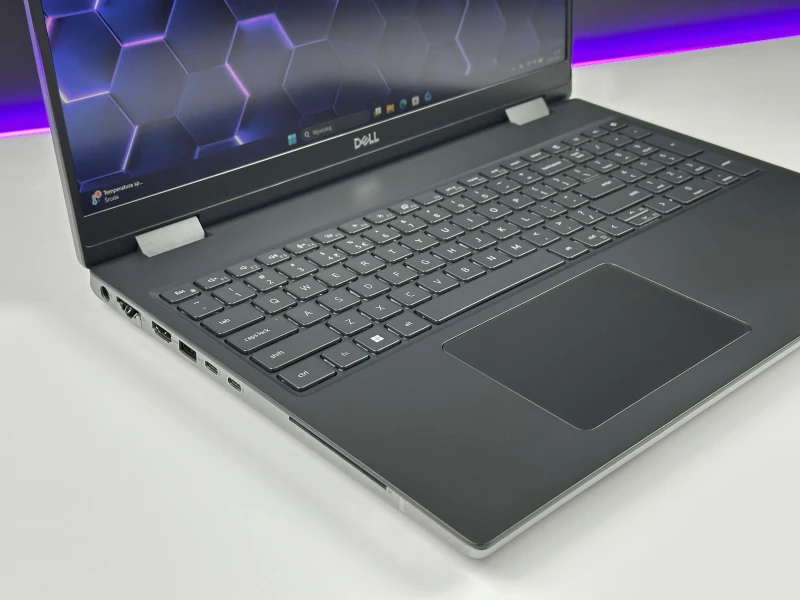 Dell Precision 7670 - i7-12850HX, RTX A2000. Nowoczesna stacja robocza z wydajnym chłodzeniem i obsługą zaawansowanych projektów CAD oraz 3D.