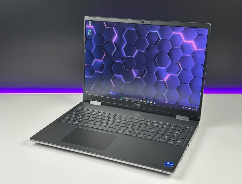Dell Precision 7670 - i7-12850HX, RTX A2000. Nowoczesna stacja robocza z wydajnym chłodzeniem i obsługą zaawansowanych projektów CAD oraz 3D.