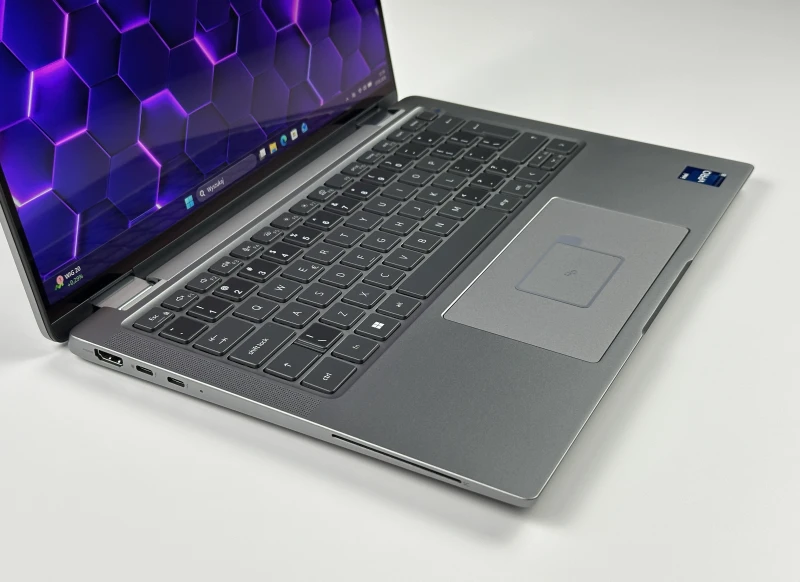 Dell Latitude 7440 2in1 - i5-1345U, 14" FHD+, 16GB LPDDR5 4800 MHz. Biznesowy laptop z oryginalnym zestawem i szybkim dyskiem PCIe NVMe.