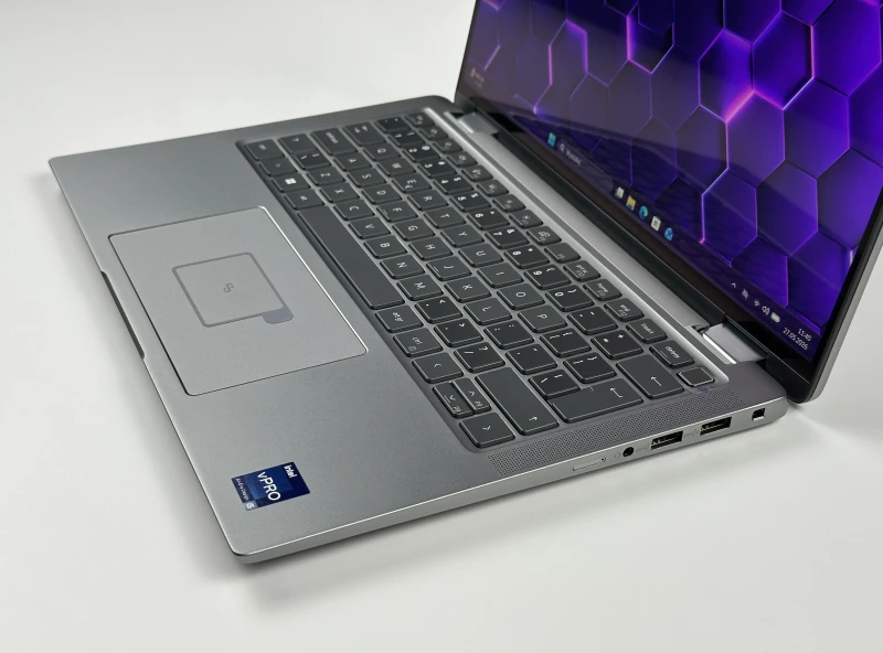 Dell Latitude 7440 2in1 - i5-1345U, 14" FHD+, 16GB LPDDR5 4800 MHz. Biznesowy laptop z oryginalnym zestawem i szybkim dyskiem PCIe NVMe.