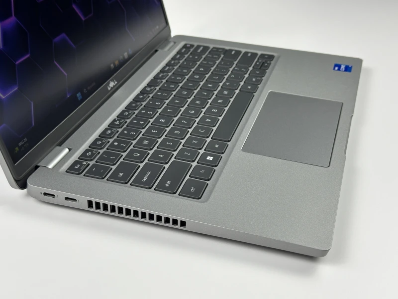 Dell Latitude 5430 – i7-1255U, matryca FHD i biznesowa niezawodność. Wydajność, mobilność i styl, które dotrzymają Ci kroku każdego dnia!