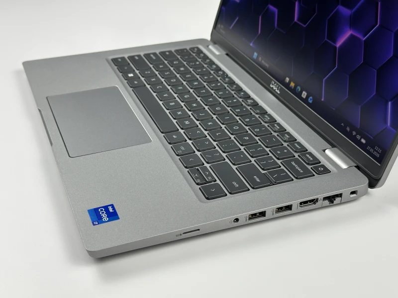 Dell Latitude 5430 – i7-1255U, matryca FHD i biznesowa niezawodność. Wydajność, mobilność i styl, które dotrzymają Ci kroku każdego dnia!