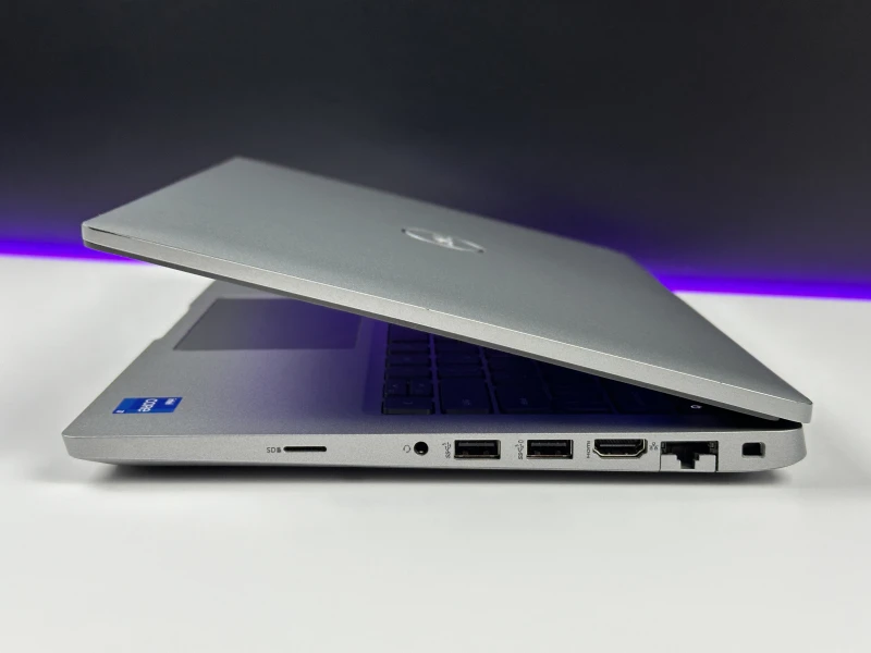 Dell Latitude 5430 – i7-1255U, matryca FHD i biznesowa niezawodność. Wydajność, mobilność i styl, które dotrzymają Ci kroku każdego dnia!