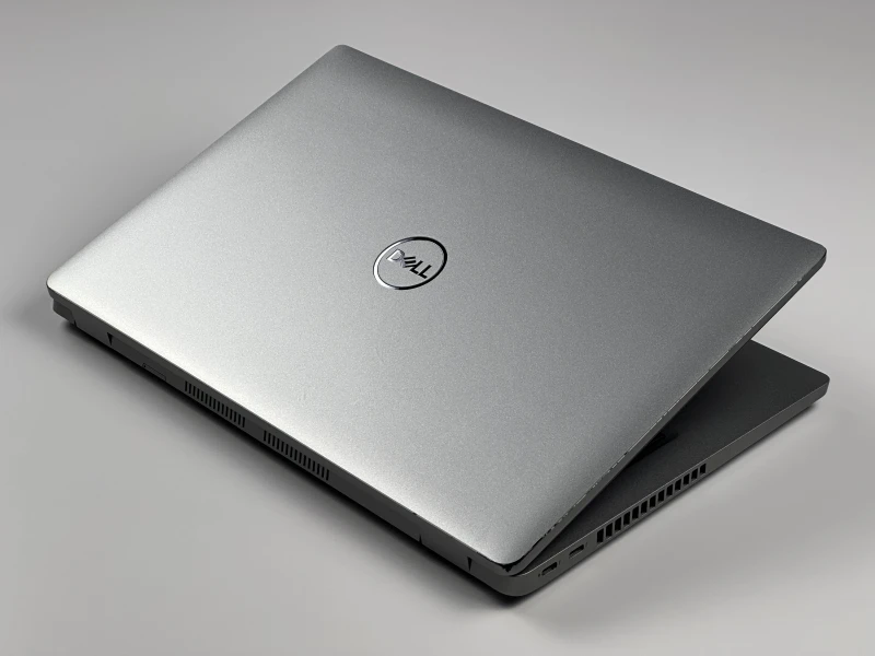 Dell Latitude 5430 – i7-1255U, matryca FHD i biznesowa niezawodność. Wydajność, mobilność i styl, które dotrzymają Ci kroku każdego dnia!