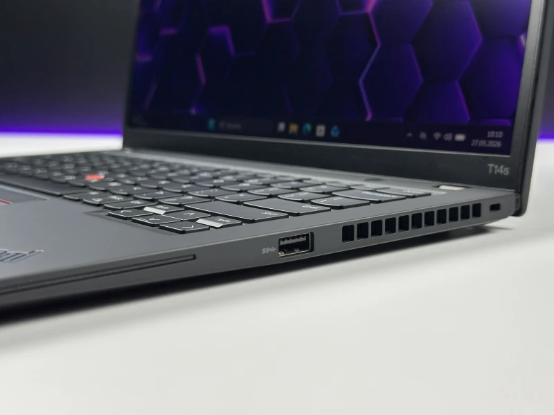 Lenovo ThinkPad T14s Gen 4 - i7-1365U, 32GB LPDDR5. Lekki ultrabook biznesowy z klawiaturą US i obsługą Wi-Fi 6E do nowoczesnej pracy mobilnej.
