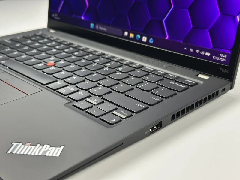 Lenovo ThinkPad T14s Gen 4 - i7-1365U, 32GB LPDDR5. Lekki ultrabook biznesowy z klawiaturą US i obsługą Wi-Fi 6E do nowoczesnej pracy mobilnej.