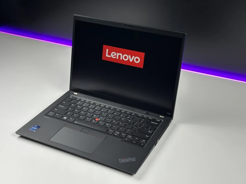 Lenovo ThinkPad T14s Gen 4 - i7-1365U, 32GB LPDDR5. Lekki ultrabook biznesowy z klawiaturą US i obsługą Wi-Fi 6E do nowoczesnej pracy mobilnej.