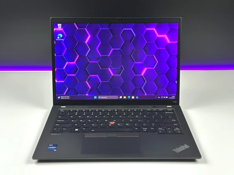 Lenovo ThinkPad T14s Gen 4 - i7-1365U, 32GB LPDDR5. Lekki ultrabook biznesowy z klawiaturą US i obsługą Wi-Fi 6E do nowoczesnej pracy mobilnej.